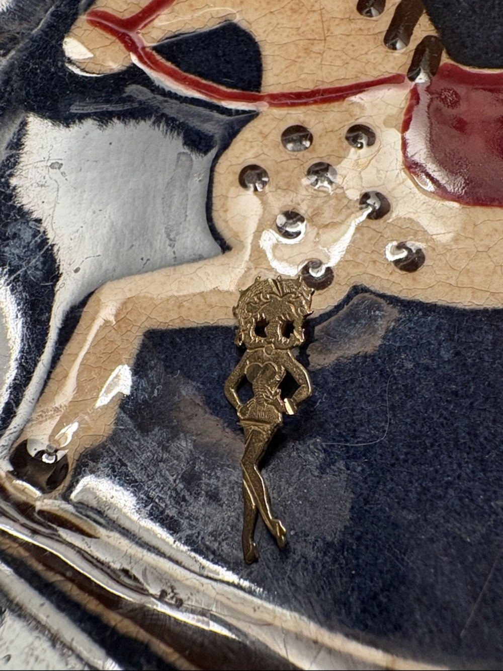 14k gold Betty Boop
Pendant - Picture 2 of 5